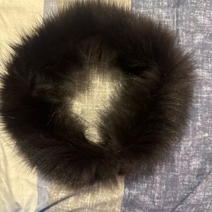 Rabbit fur neck shawl